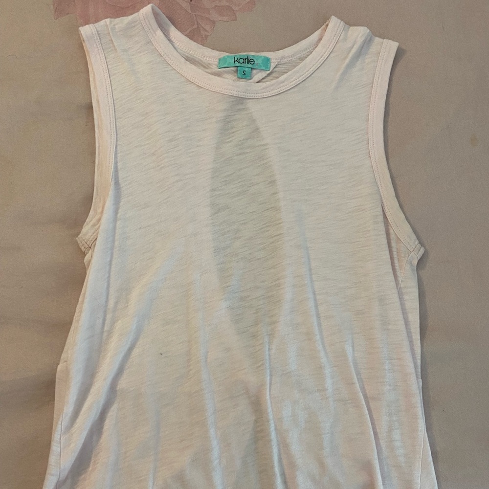 Pink tank top